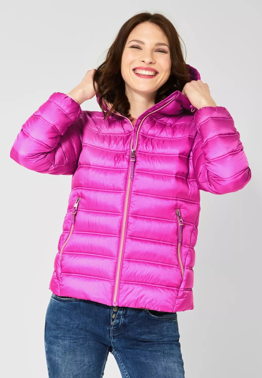 Prešívaná bunda s kapucňou fialová Street One