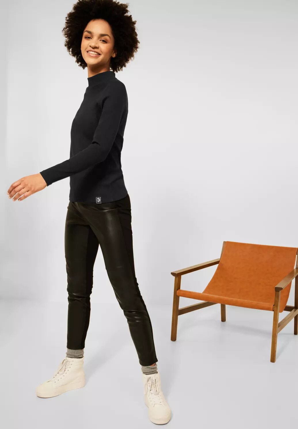 Rolák CECIL čierna