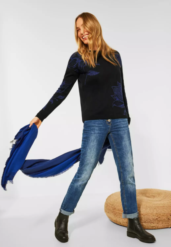 Pulóver čierny so vzorom Cecil