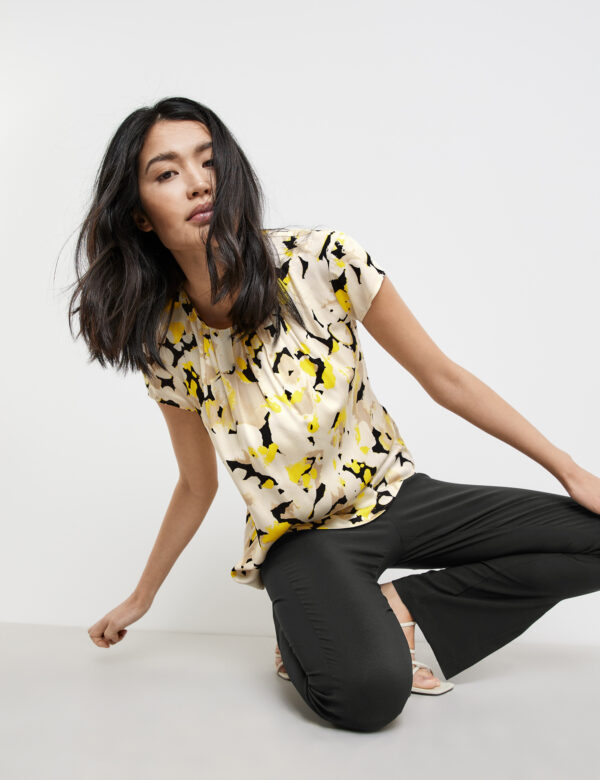 Blúzka biela-vzor  Taifun