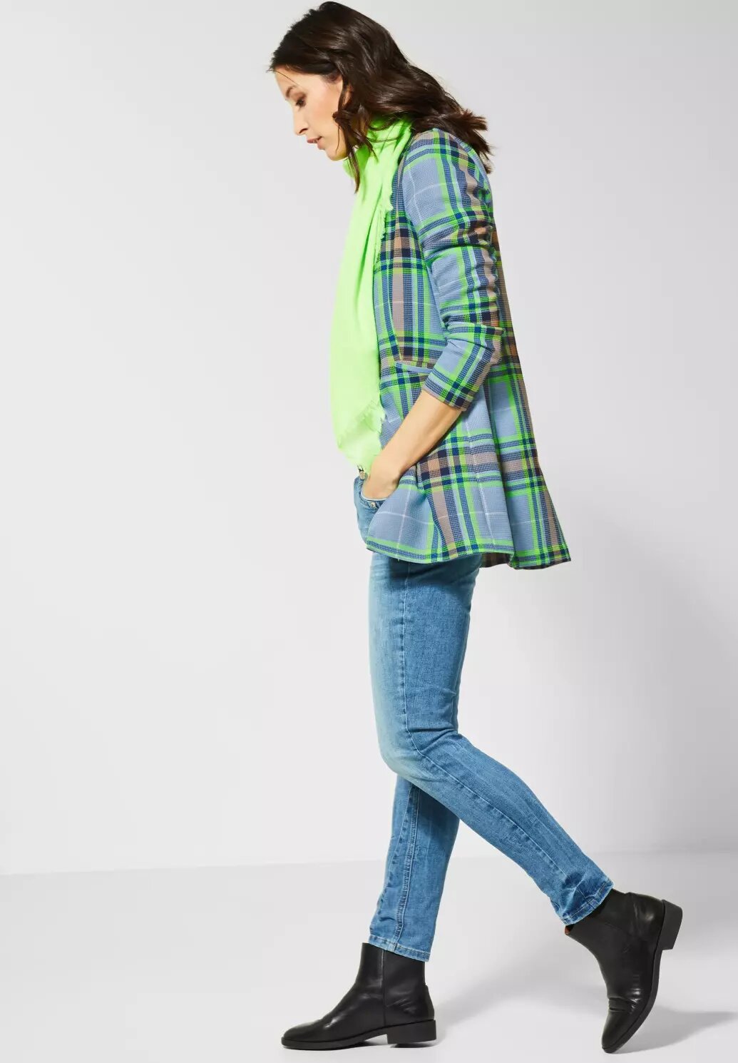 Sako 211115 Street One