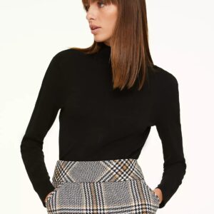 Polorolák čierny Comma