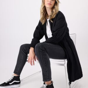 Bunda čierna Monari