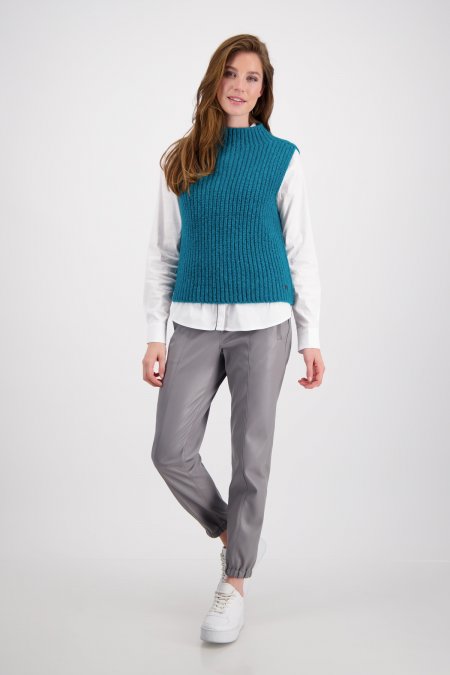 Vesta petrolej Monari