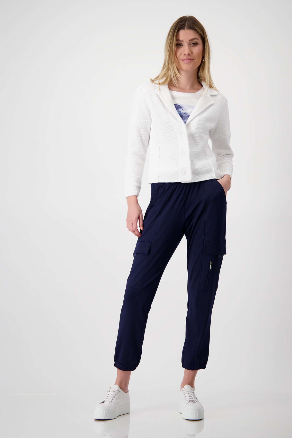 Blejzer biela Monari