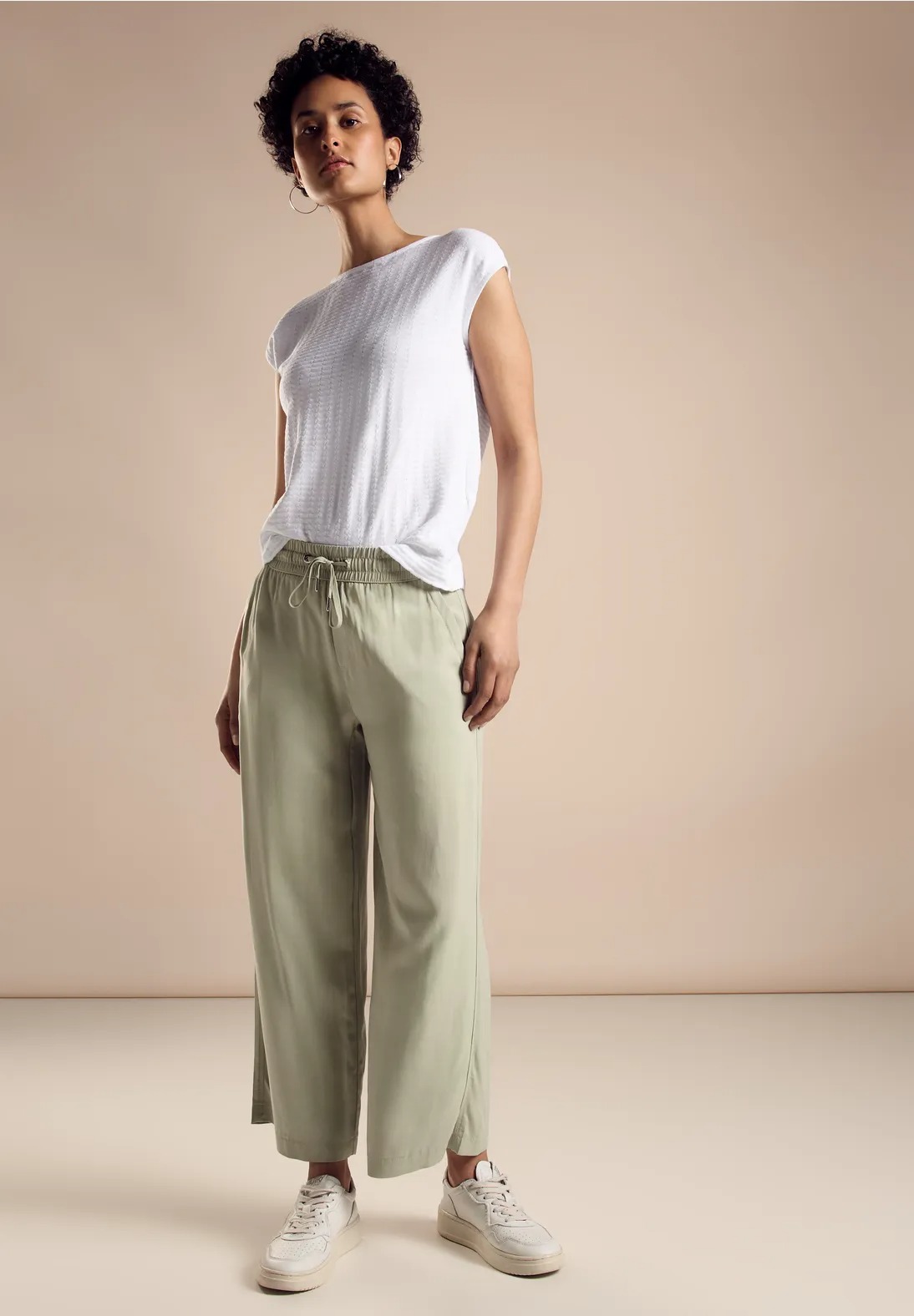 Top biela Street One